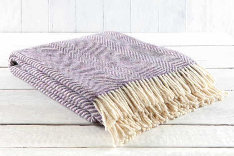 Cotswold Warmth: Stylish Authentic Shetland Chevron Blanket in Warm Heather