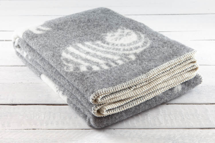 Purr-fectly Adorable Cat Lover's Wool Blanket